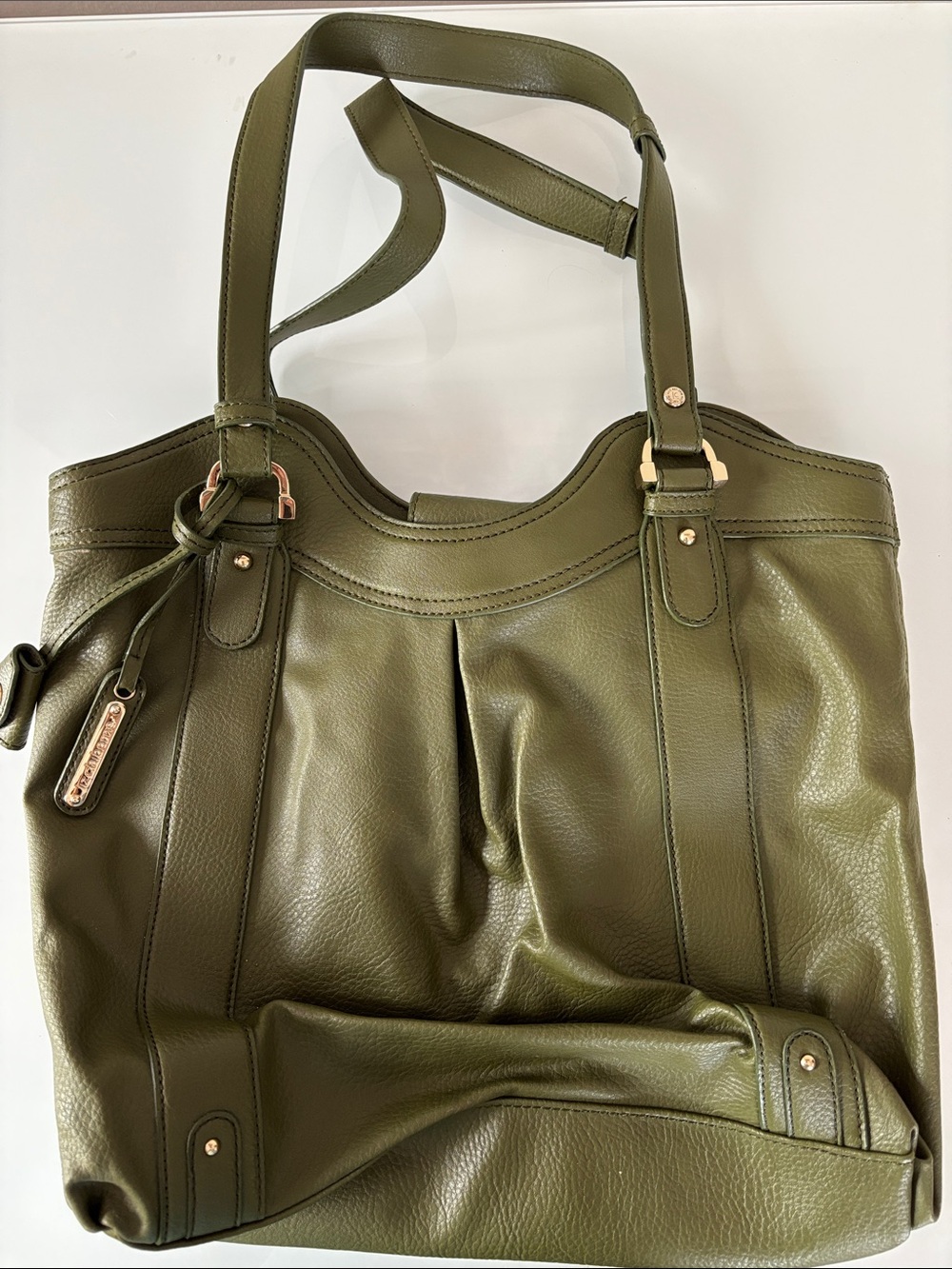 Liz Claiborne Olive Green Leather Tote Bag - Stylish Everyday Carry